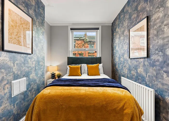 Exquisite 4 Bed In - Sleeps 10 * Лідс