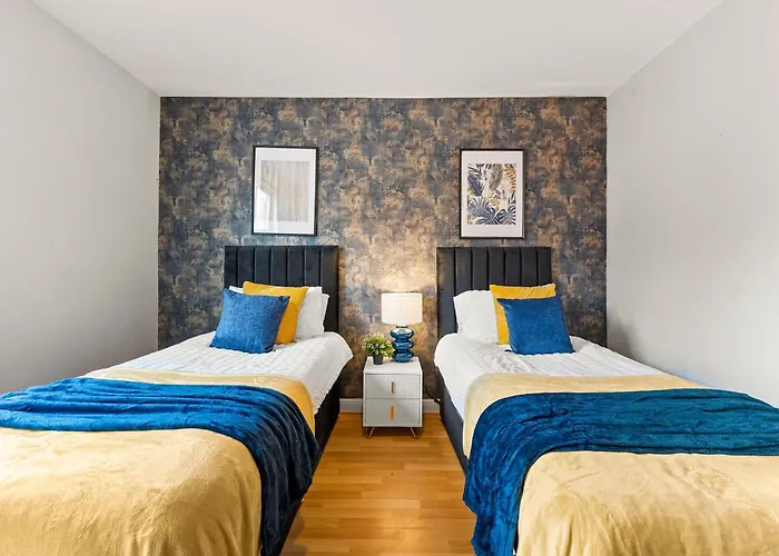 Exquisite 4 Bed In - Sleeps 10