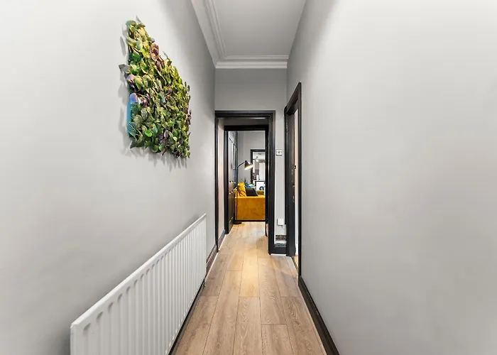 Будинок відпочинку Exquisite 4 Bed In - Sleeps 10